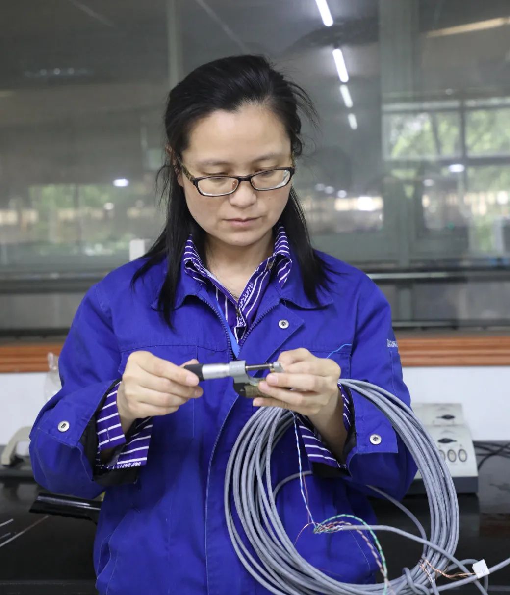 9add89e240fcfadf1324636ae99db753